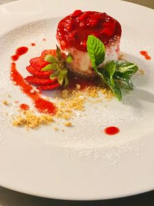 Sweets-Cheesecake-alla-fragola-ristorante-Il-Fuco-Castelsardo-1